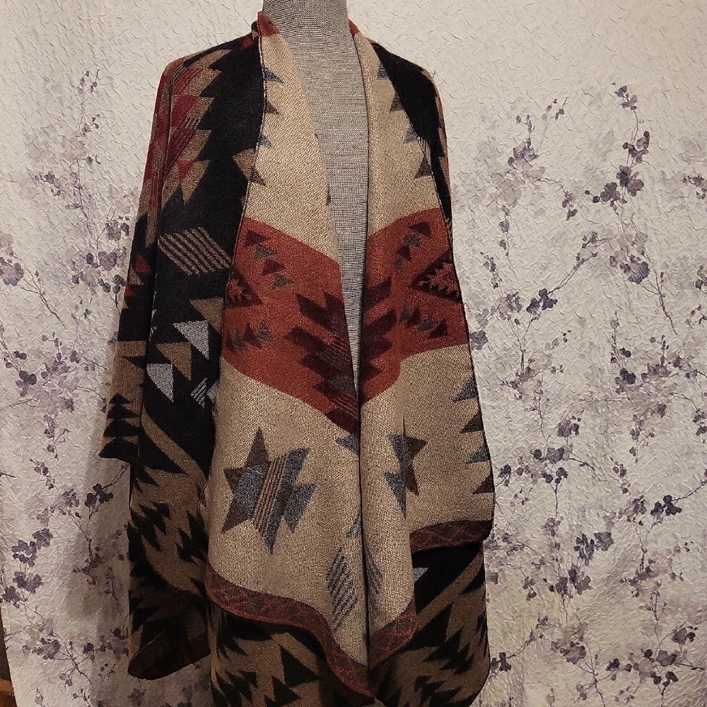 Geometric Patterned Shawl